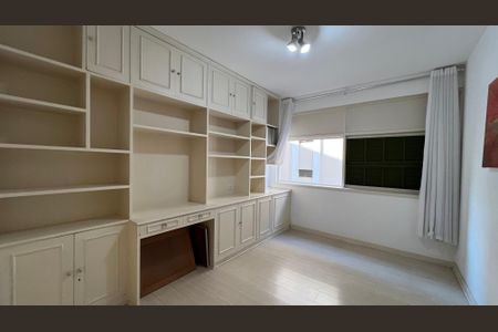 Apartamento à venda com 161m², 4 quartos e 1 vagaQuarto 1