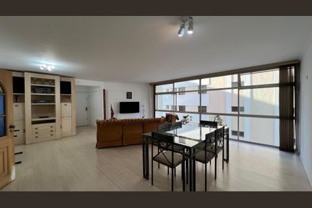 Apartamento à venda com 161m², 4 quartos e 1 vagaSala de Jantar