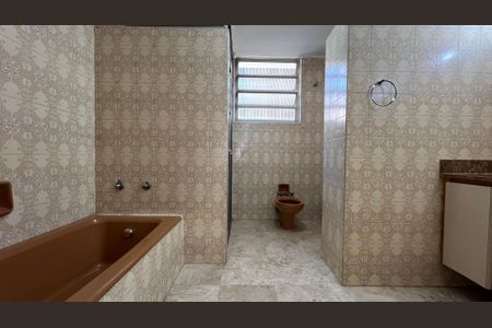 Apartamento à venda com 161m², 4 quartos e 1 vagaBanheiro da Suíte