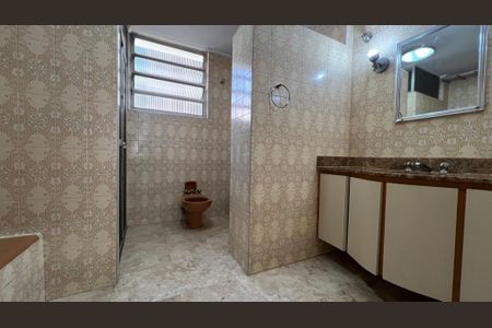 Apartamento à venda com 161m², 4 quartos e 1 vagaBanheiro da Suíte