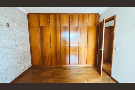 Apartamento à venda com 116m², 3 quartos e 2 vagas Apartamento à venda com 116m², 3 quartos e 2 vagasQuarto Suíte