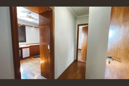 Apartamento à venda com 116m², 3 quartos e 2 vagas Apartamento à venda com 116m², 3 quartos e 2 vagasCorredor