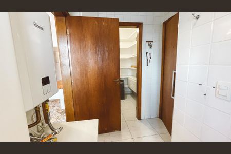 Apartamento à venda com 116m², 3 quartos e 2 vagas Apartamento à venda com 116m², 3 quartos e 2 vagasÁrea de Serviço