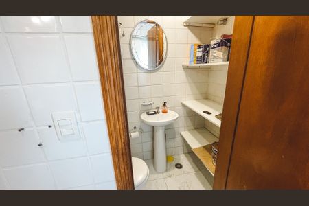 Apartamento à venda com 116m², 3 quartos e 2 vagas Apartamento à venda com 116m², 3 quartos e 2 vagasBanheiro de serviço
