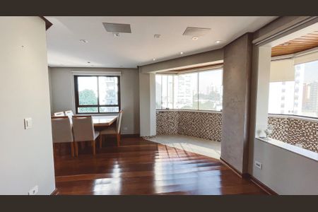 Apartamento à venda com 116m², 3 quartos e 2 vagas Apartamento à venda com 116m², 3 quartos e 2 vagasSala