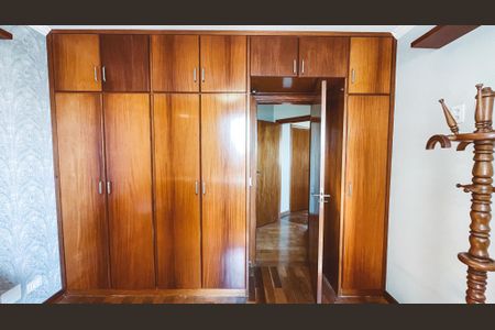 Apartamento à venda com 116m², 3 quartos e 2 vagas Apartamento à venda com 116m², 3 quartos e 2 vagasQuarto 2