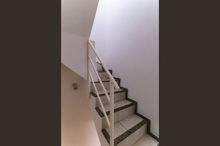 Escada de casa para alugar com 2 quartos, 101m² em Encantado, Rio de Janeiro