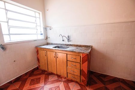 Casa à venda com 215m², 2 quartos e 1 vaga Casa à venda com 215m², 2 quartos e 1 vagaCozinha