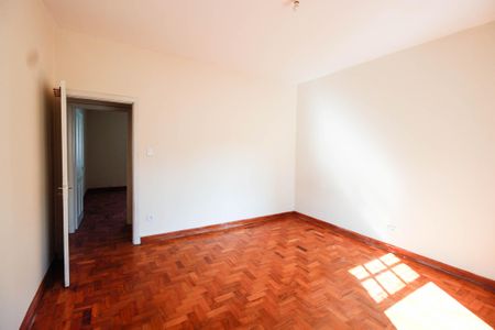 Casa à venda com 215m², 2 quartos e 1 vaga Casa à venda com 215m², 2 quartos e 1 vagaQuarto 1