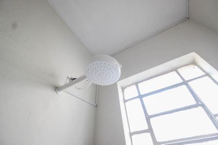 Casa à venda com 215m², 2 quartos e 1 vaga Casa à venda com 215m², 2 quartos e 1 vagaBanheiro