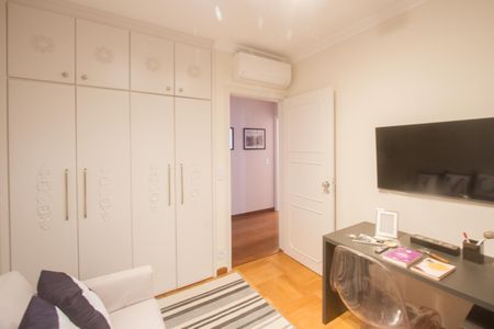 Apartamento à venda com 110m², 3 quartos e 1 vagaQuarto 2