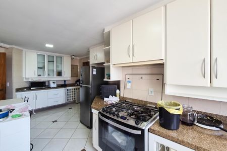 Apartamento à venda com 149m², 4 quartos e 2 vagas Apartamento à venda com 149m², 4 quartos e 2 vagasCozinha