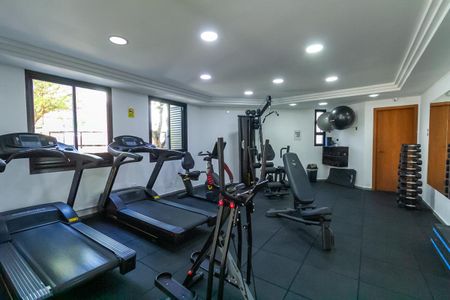 Apartamento à venda com 149m², 4 quartos e 2 vagas Apartamento à venda com 149m², 4 quartos e 2 vagasÁrea comum - Academia