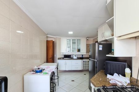 Apartamento à venda com 149m², 4 quartos e 2 vagas Apartamento à venda com 149m², 4 quartos e 2 vagasCozinha