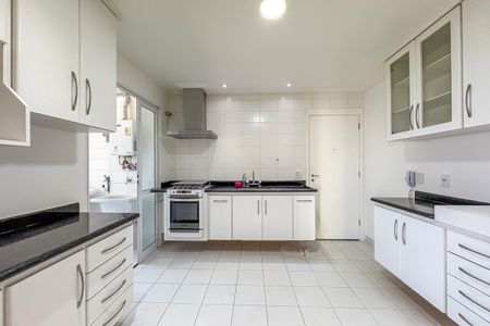 Apartamento para alugar com 106m², 3 quartos e 2 vagasCozinha