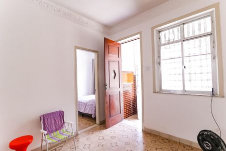 Casa à venda com 80m², 2 quartos e sem vagaSala