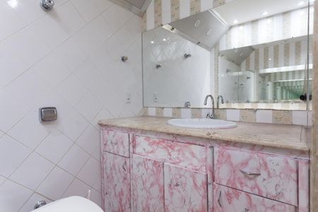 Apartamento à venda com 200m², 3 quartos e 1 vagaBanheiro Social