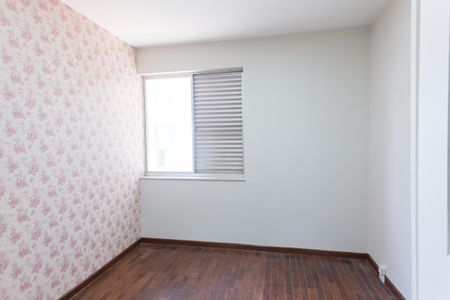 Apartamento à venda com 200m², 3 quartos e 1 vagaQuarto 2