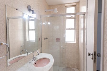 Apartamento à venda com 200m², 3 quartos e 1 vagaBanheiro da Suíte