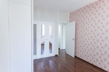 Apartamento à venda com 200m², 3 quartos e 1 vagaQuarto 2