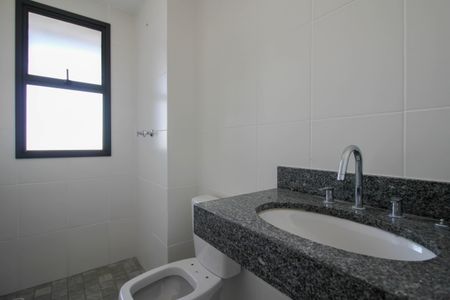 Apartamento à venda com 58m², 2 quartos e 1 vaga Apartamento à venda com 58m², 2 quartos e 1 vagaBanheiro Social