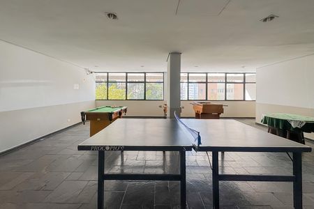 Apartamento à venda com 51m², 2 quartos e 1 vaga Apartamento à venda com 51m², 2 quartos e 1 vagaÁrea comum - Salão de jogos