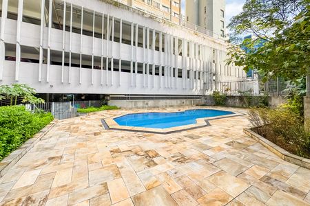 Apartamento à venda com 51m², 2 quartos e 1 vaga Apartamento à venda com 51m², 2 quartos e 1 vagaÁrea comum - Piscina