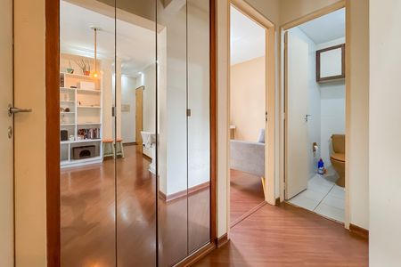 Apartamento à venda com 51m², 2 quartos e 1 vaga Apartamento à venda com 51m², 2 quartos e 1 vagaCorredor