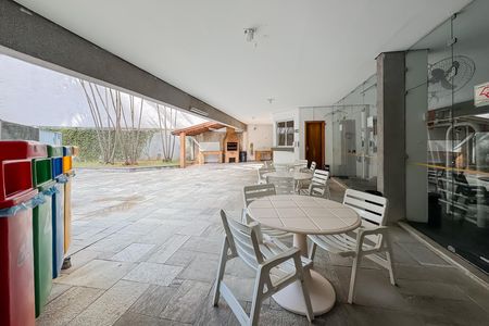 Apartamento à venda com 51m², 2 quartos e 1 vaga Apartamento à venda com 51m², 2 quartos e 1 vagaÁrea comum - Churrasqueira