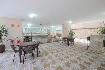 Apartamento para alugar com 70m², 2 quartos e 1 vagaÁrea comum - Salão de festas