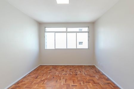 Apartamento para alugar com 70m², 2 quartos e 1 vagaSala