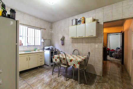 Casa à venda com 84m², 1 quarto e 2 vagasCozinha