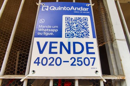 Casa à venda com 84m², 1 quarto e 2 vagasPlaca instalada