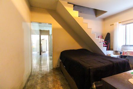 Casa à venda com 84m², 1 quarto e 2 vagasSala/Quarto