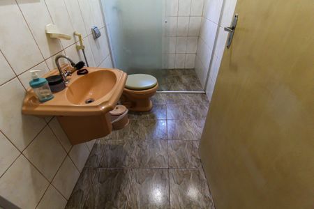 Casa à venda com 84m², 1 quarto e 2 vagasBanheiro