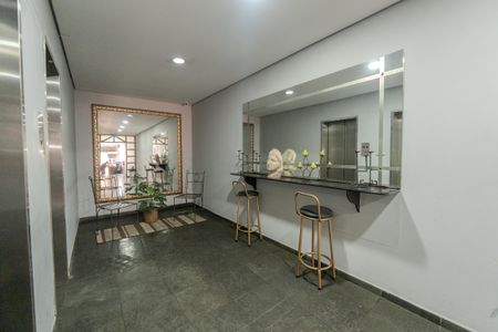 Studio para alugar com 48m², 1 quarto e sem vaga Studio para alugar com 48m², 1 quarto e sem vagaHall de entrada