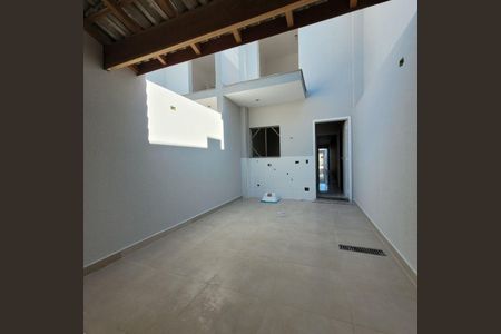 Casa à venda com 110m², 3 quartos e 2 vagas