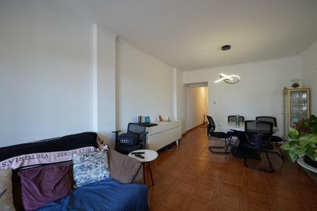 Apartamento à venda com 120m², 3 quartos e 1 vagaSala