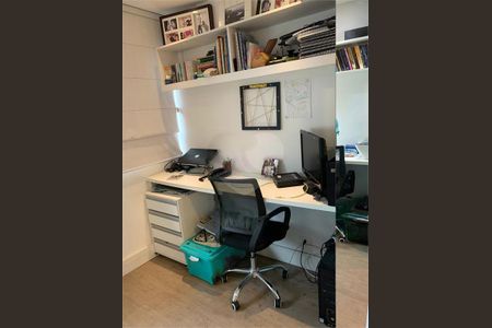 Casa à venda com 180m², 3 quartos e 4 vagas