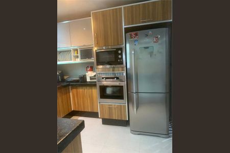 Casa à venda com 180m², 3 quartos e 4 vagas