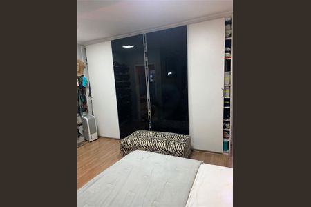 Casa à venda com 180m², 3 quartos e 4 vagas