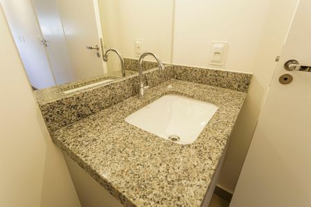 Studio para alugar com 26m², 1 quarto e sem vaga Studio para alugar com 26m², 1 quarto e sem vagaBanheiro