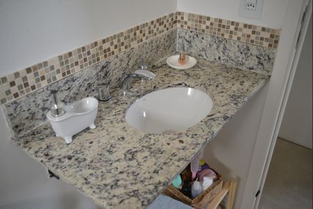 Apartamento à venda com 90m², 3 quartos e 2 vagasBanheiro da Suíte