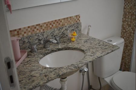 Apartamento à venda com 90m², 3 quartos e 2 vagasBanheiro Social