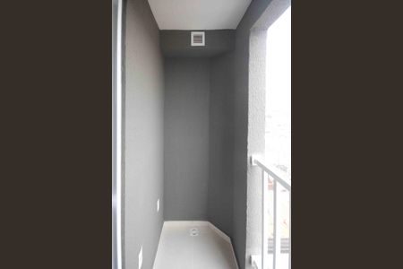 Apartamento para alugar com 31m², 2 quartos e sem vaga Apartamento para alugar com 31m², 2 quartos e sem vagaVaranda do Quarto