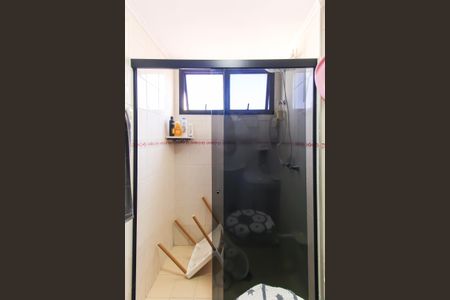 Apartamento à venda com 80m², 3 quartos e 2 vagas Apartamento à venda com 80m², 3 quartos e 2 vagasBanheiro da Suíte 1