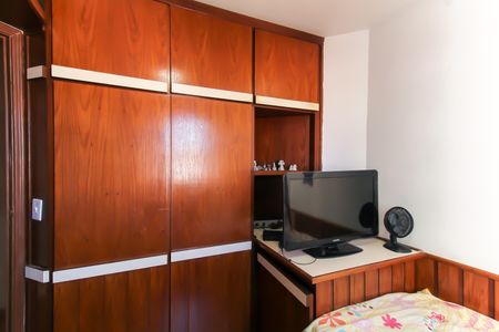 Apartamento à venda com 80m², 3 quartos e 2 vagas Apartamento à venda com 80m², 3 quartos e 2 vagasQuarto 2