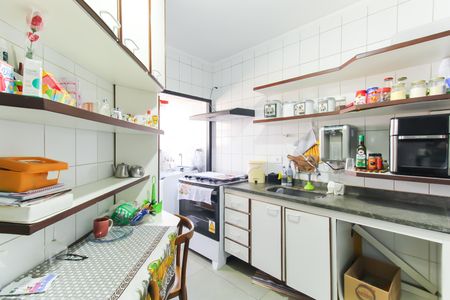 Apartamento à venda com 80m², 3 quartos e 2 vagas Apartamento à venda com 80m², 3 quartos e 2 vagasCozinha