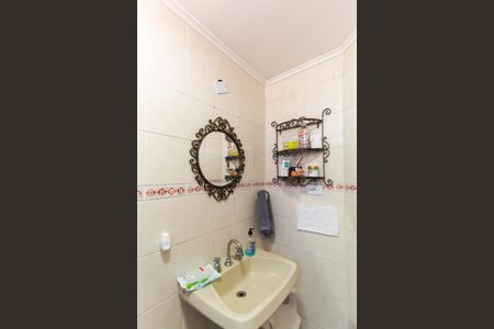 Apartamento à venda com 80m², 3 quartos e 2 vagas Apartamento à venda com 80m², 3 quartos e 2 vagasBanheiro da Suíte 1