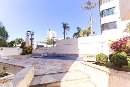 Apartamento à venda com 80m², 3 quartos e 2 vagas Apartamento à venda com 80m², 3 quartos e 2 vagasÁrea comum - Piscina